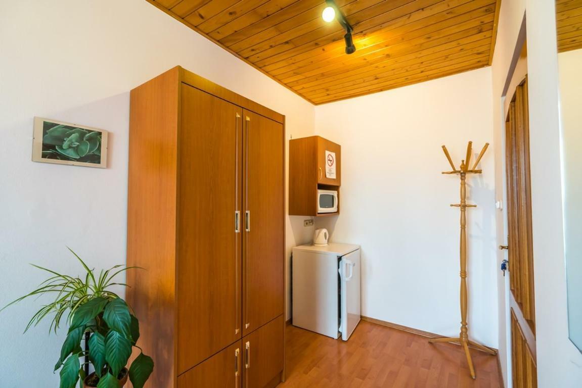 Szent Kristof Panzio Hotel Esztergom Exterior photo